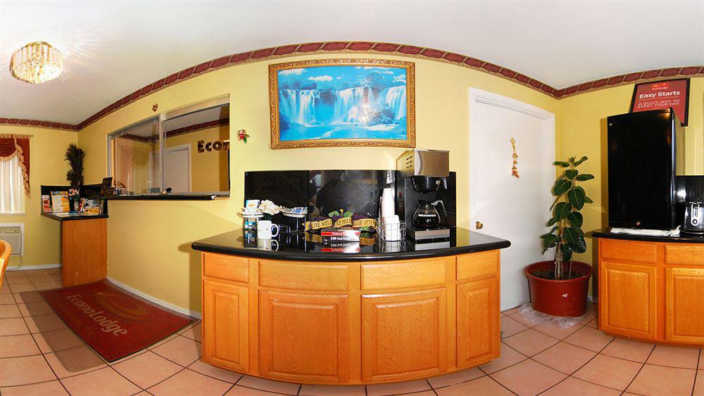 Econo Lodge Houston Brookhollow Bagian luar foto